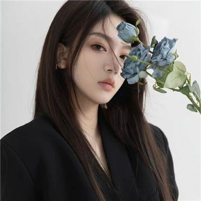 凝视蕾妮玛莉佛森